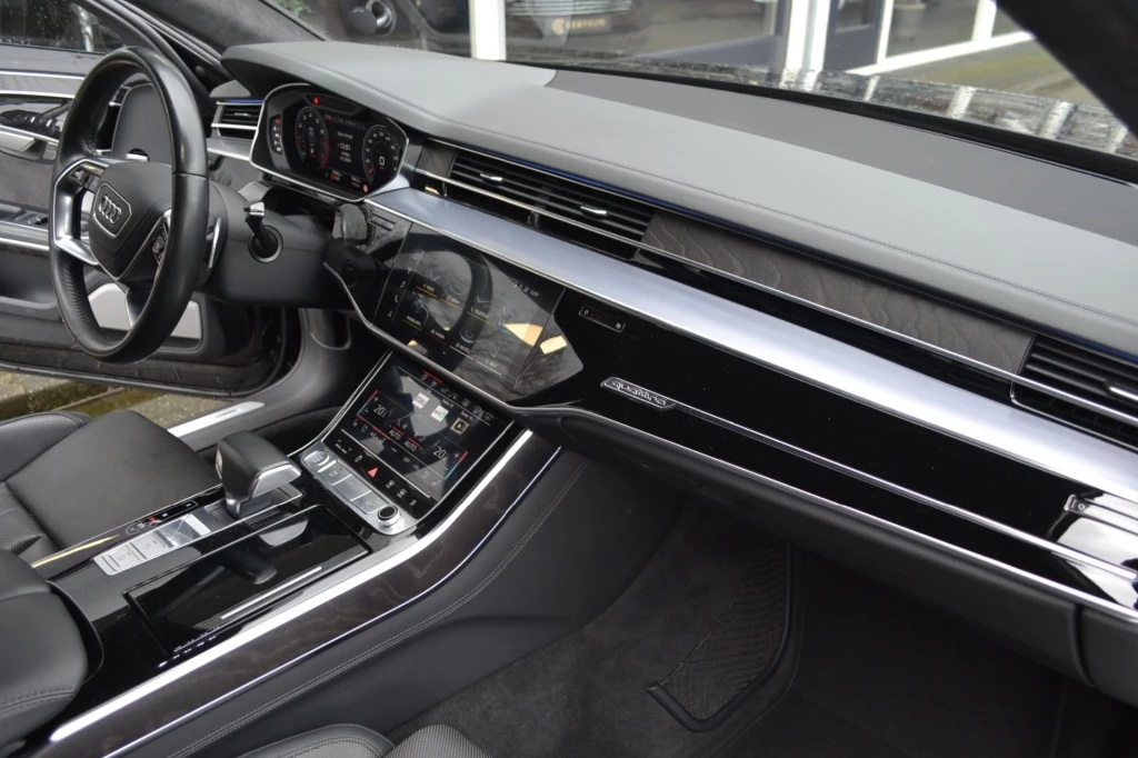 Audi A8 – foto 9