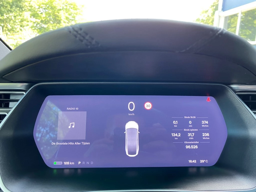 Tesla Model X – foto 13