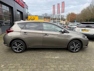 Toyota Auris – thumbnail 8