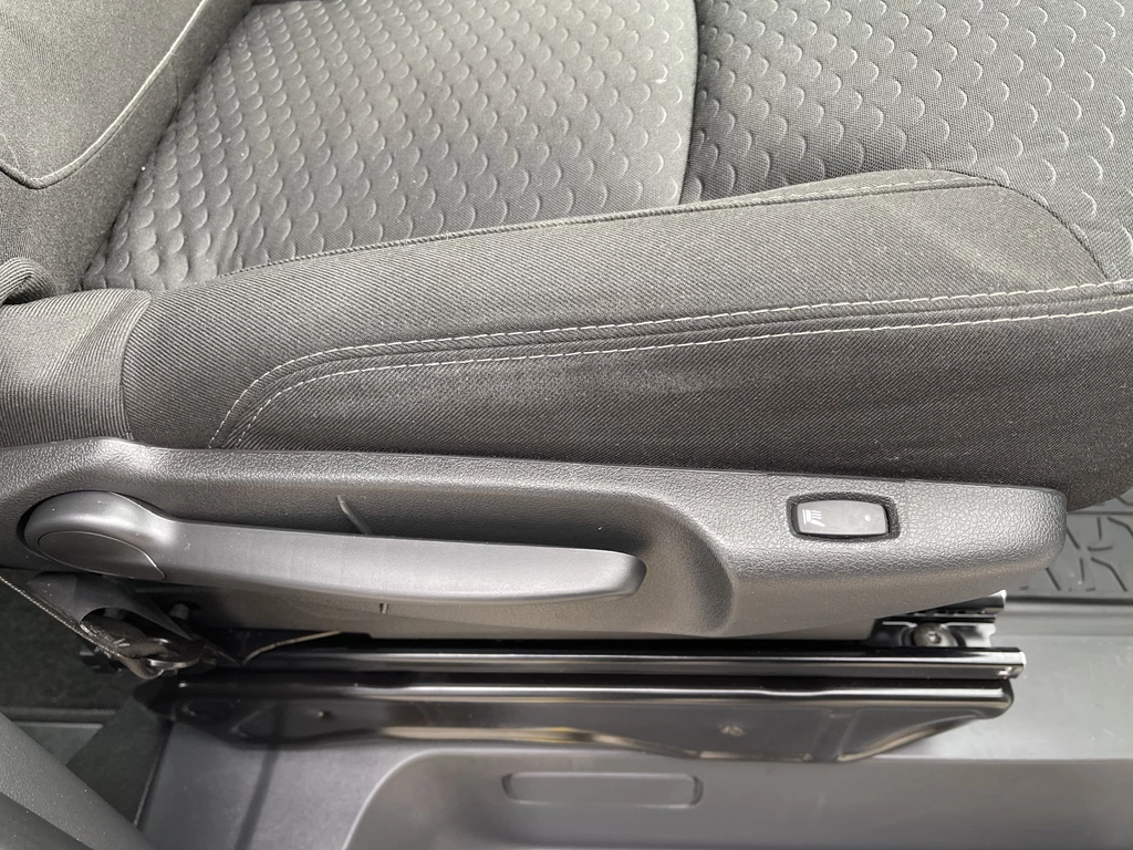 Opel Vivaro – foto 21