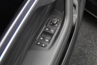 Volkswagen Touareg – thumbnail 24