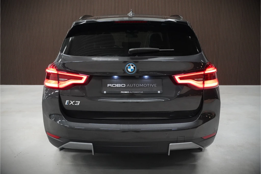 BMW iX3 – foto 8