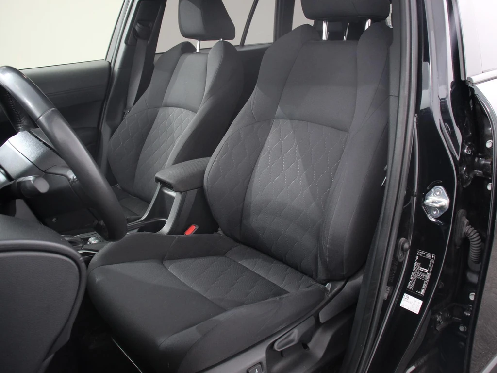 Toyota Corolla Cross – foto 16