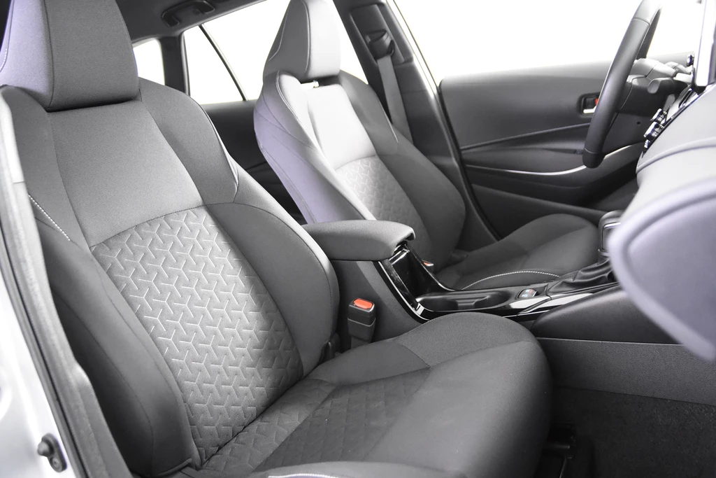 Toyota Corolla Touring Sports – foto 16