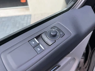 Ford E-Transit Custom – thumbnail 19