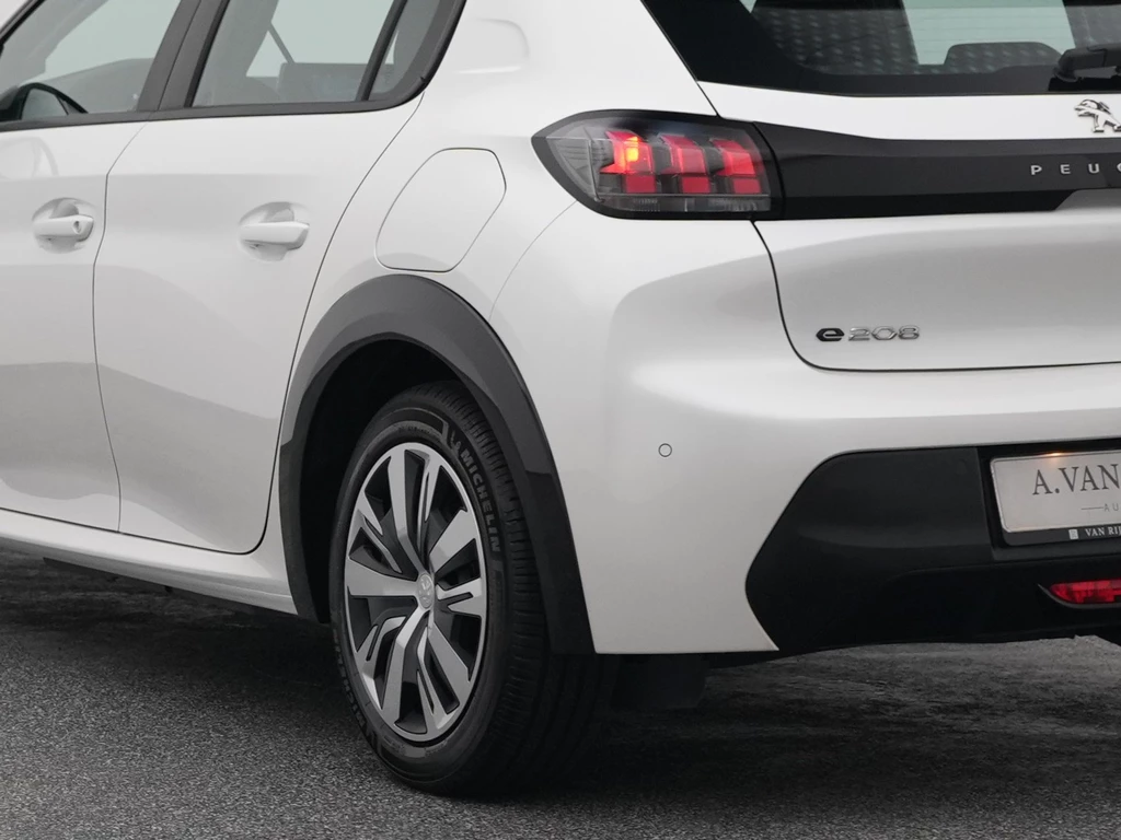 Peugeot e-208 – foto 5