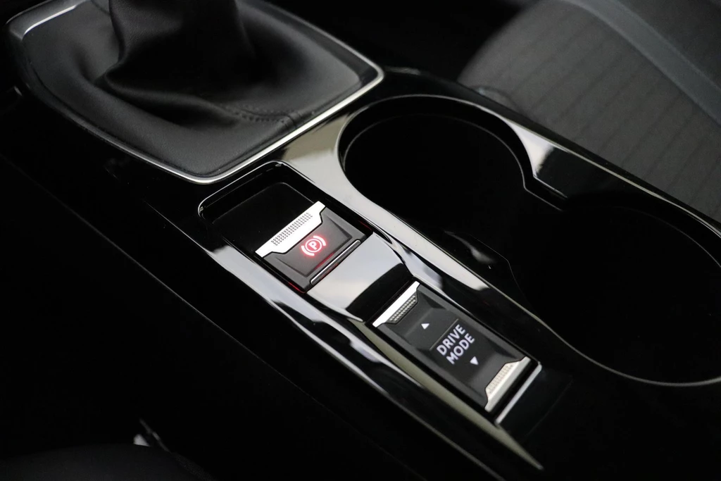 Peugeot 208 – foto 24