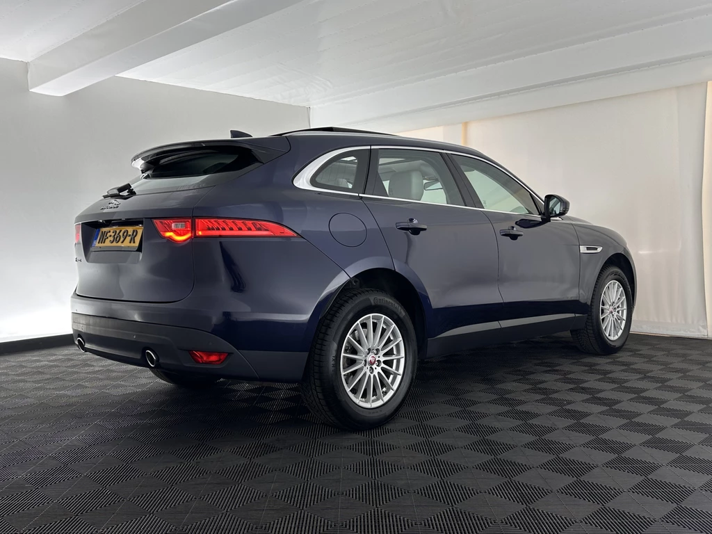 Jaguar F-PACE – foto 4