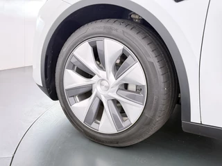 Tesla Model Y – thumbnail 31