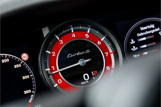 Porsche 911 – thumbnail 17