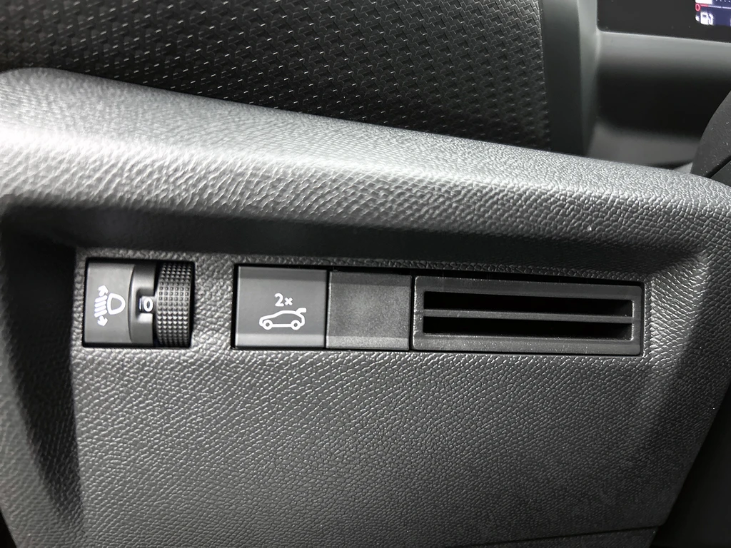 Citroën C4 X – foto 17