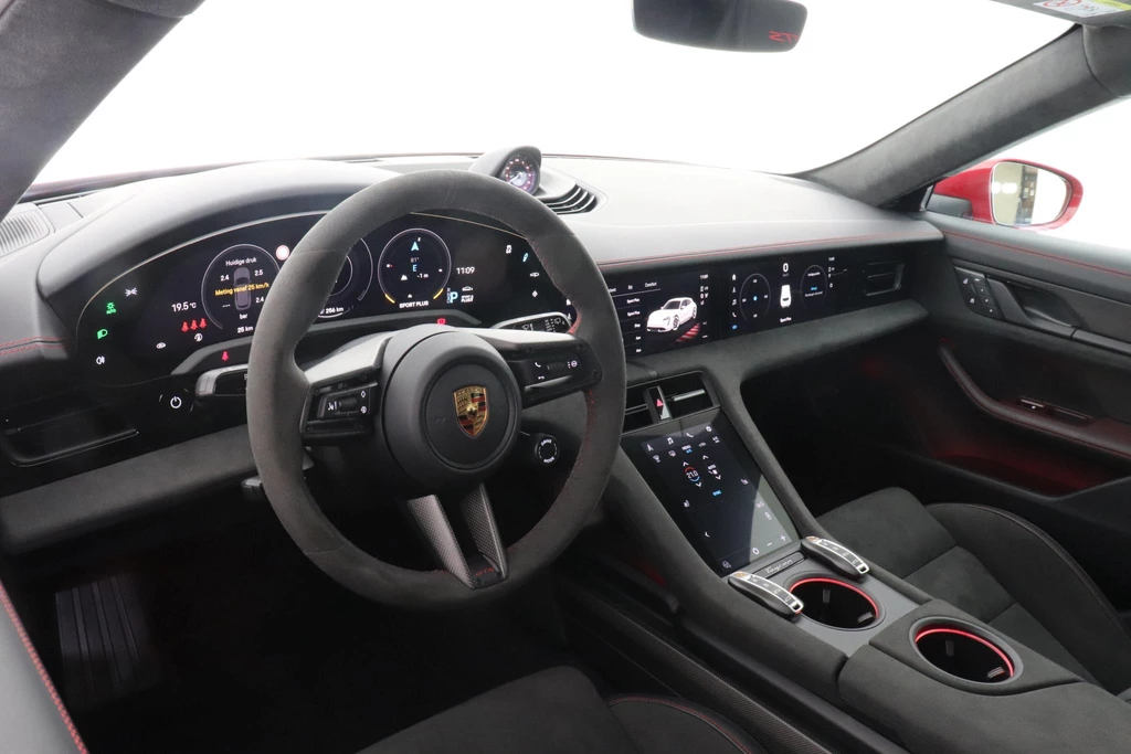 Porsche Taycan – foto 15