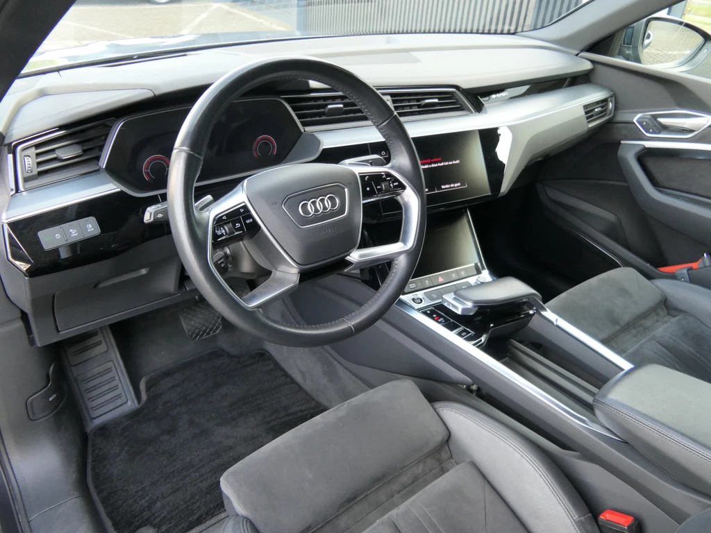 Audi e-tron – foto 9