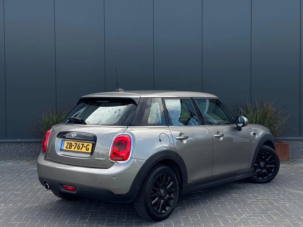 MINI 5-deurs – foto 10