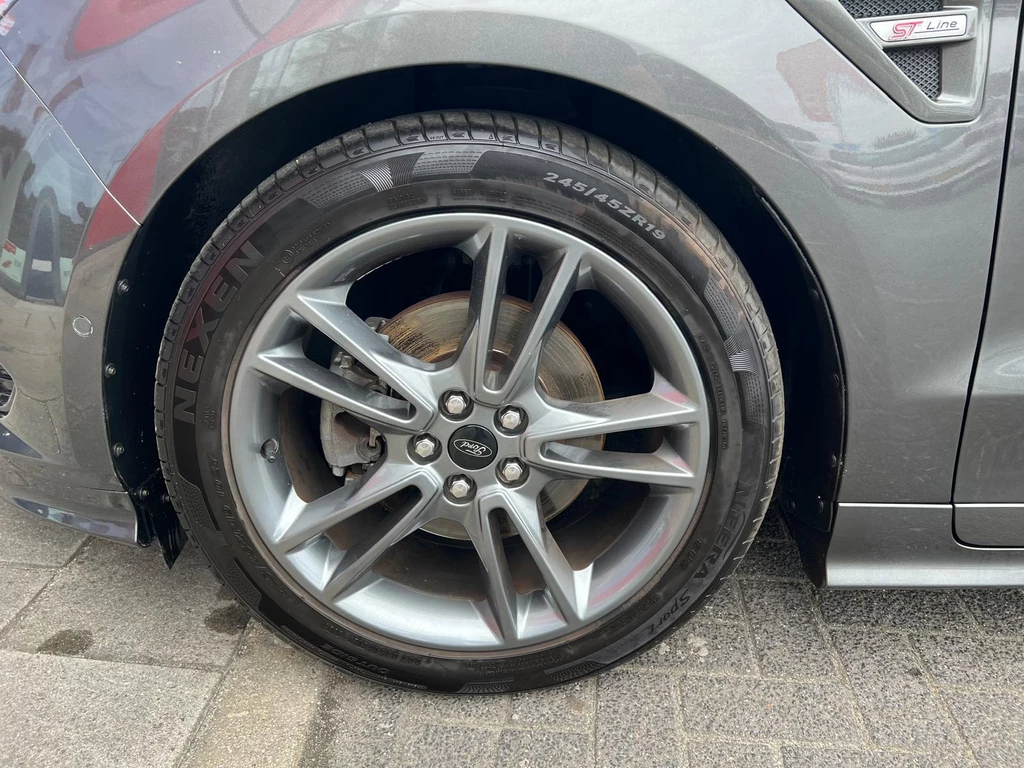 Ford S-Max – foto 9