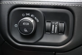 Dodge Ram – thumbnail 38