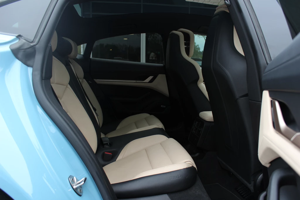 Porsche Taycan – foto 15