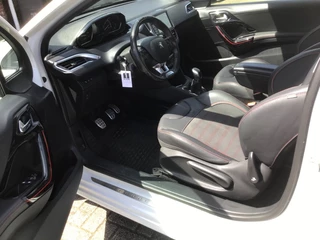 Peugeot 208 – thumbnail 9