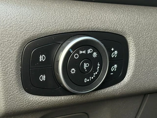 Ford Transit Custom – thumbnail 22