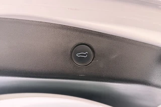 Tesla Model 3 – thumbnail 14