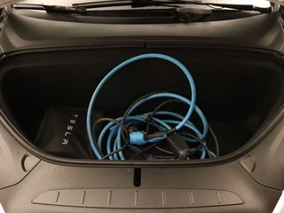 Tesla Model X – thumbnail 11