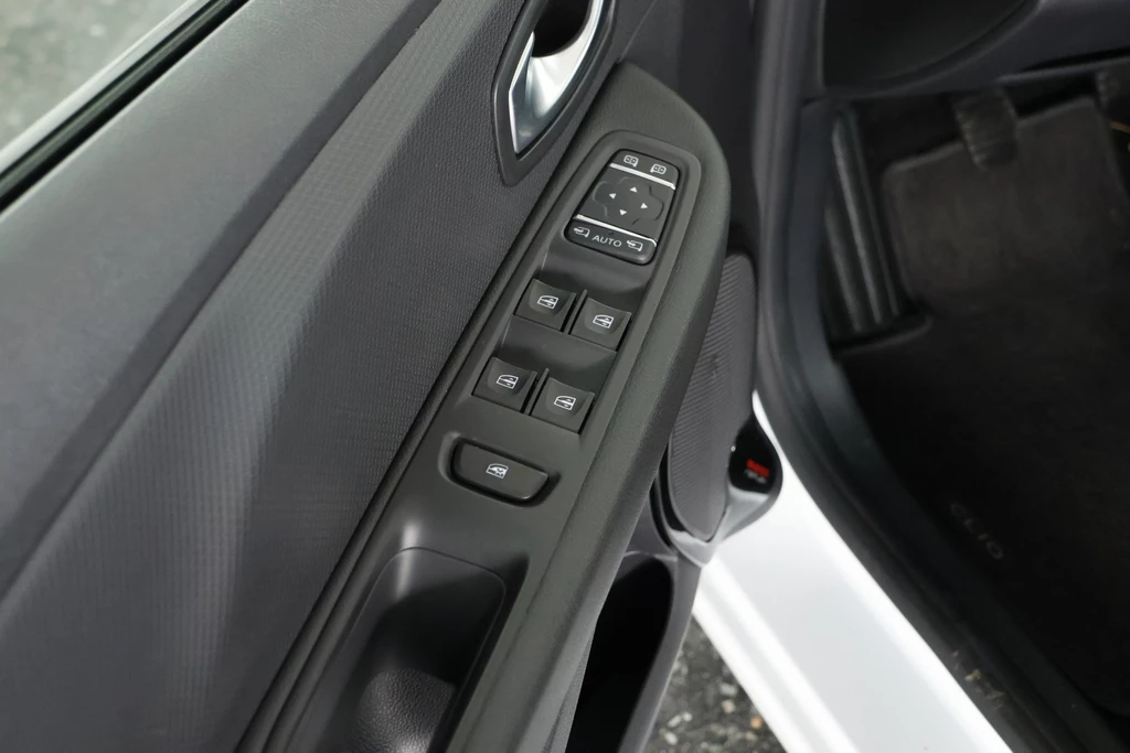 Renault Clio – foto 23