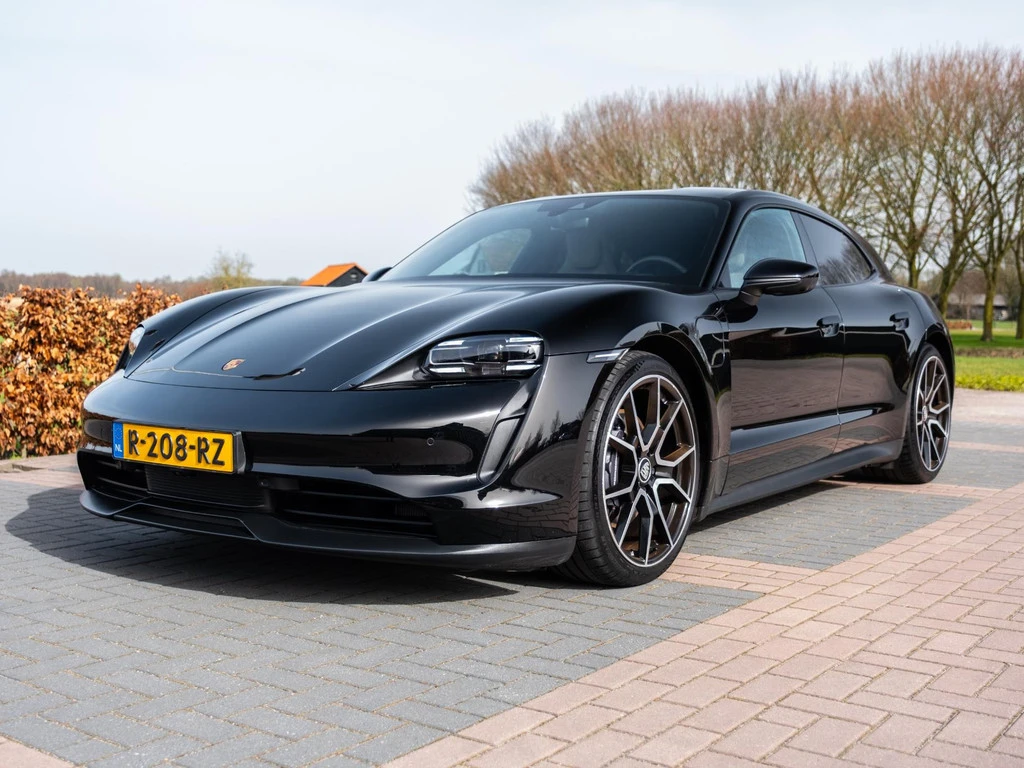 Porsche Taycan – foto 5