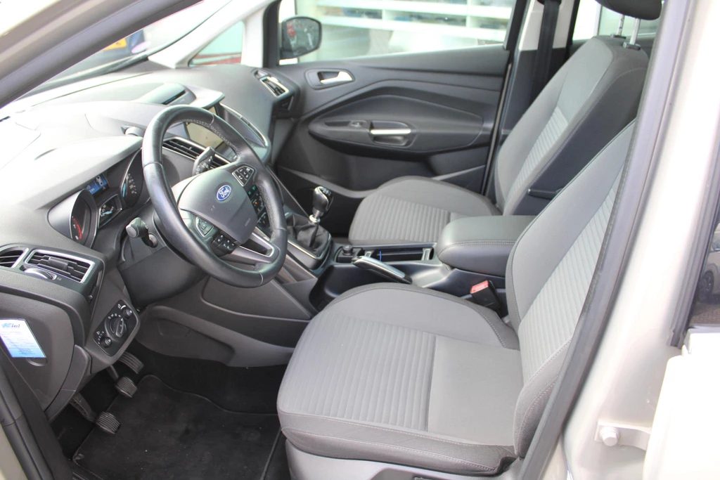 Ford C-MAX – foto 12