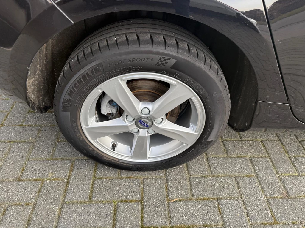 Volvo V40 – foto 15