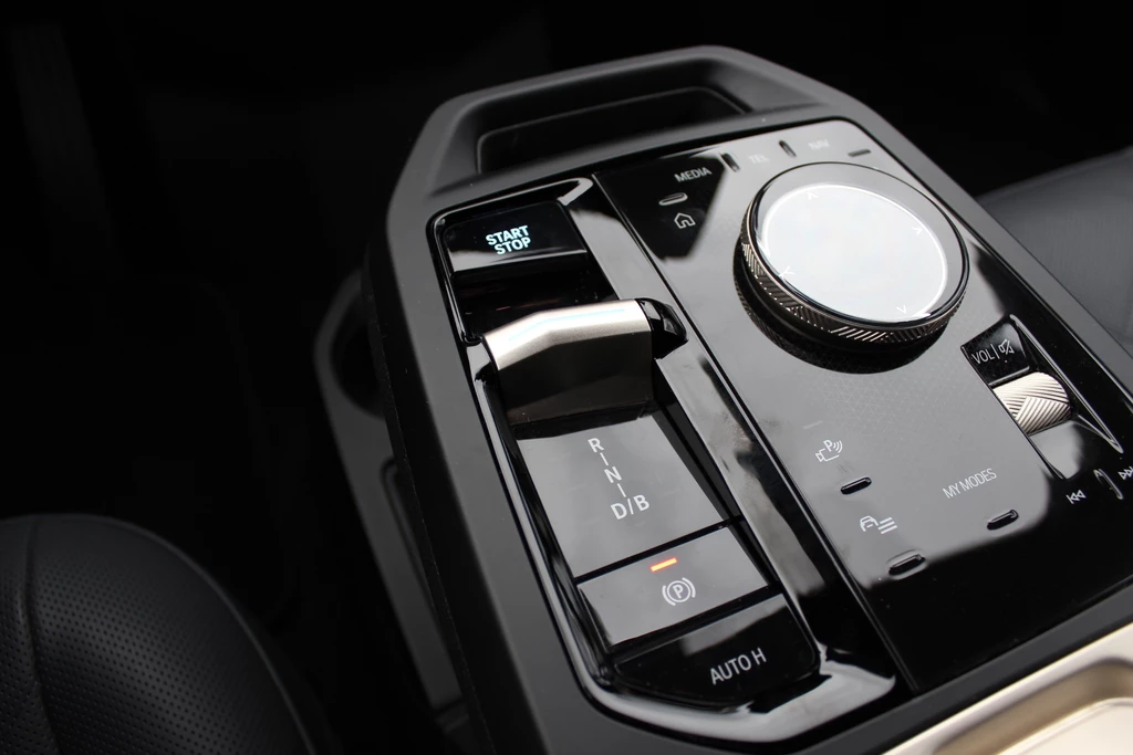 BMW iX – foto 31