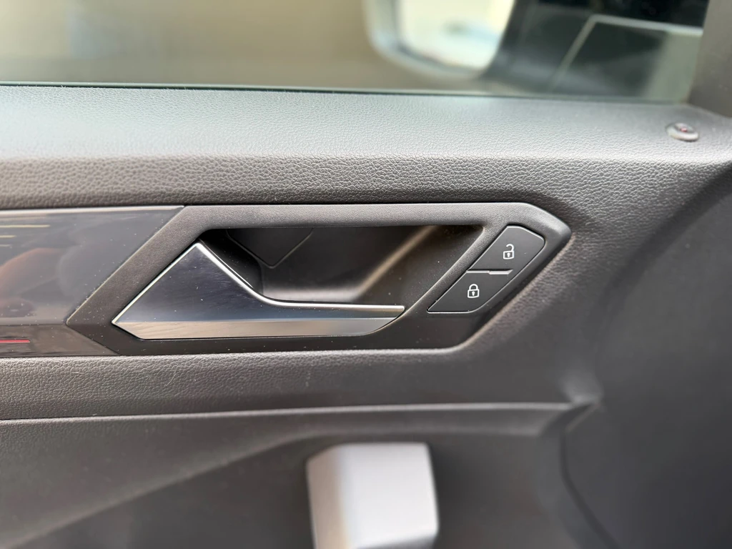 Volkswagen T-Roc – foto 33