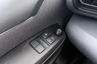Toyota Yaris – thumbnail 16