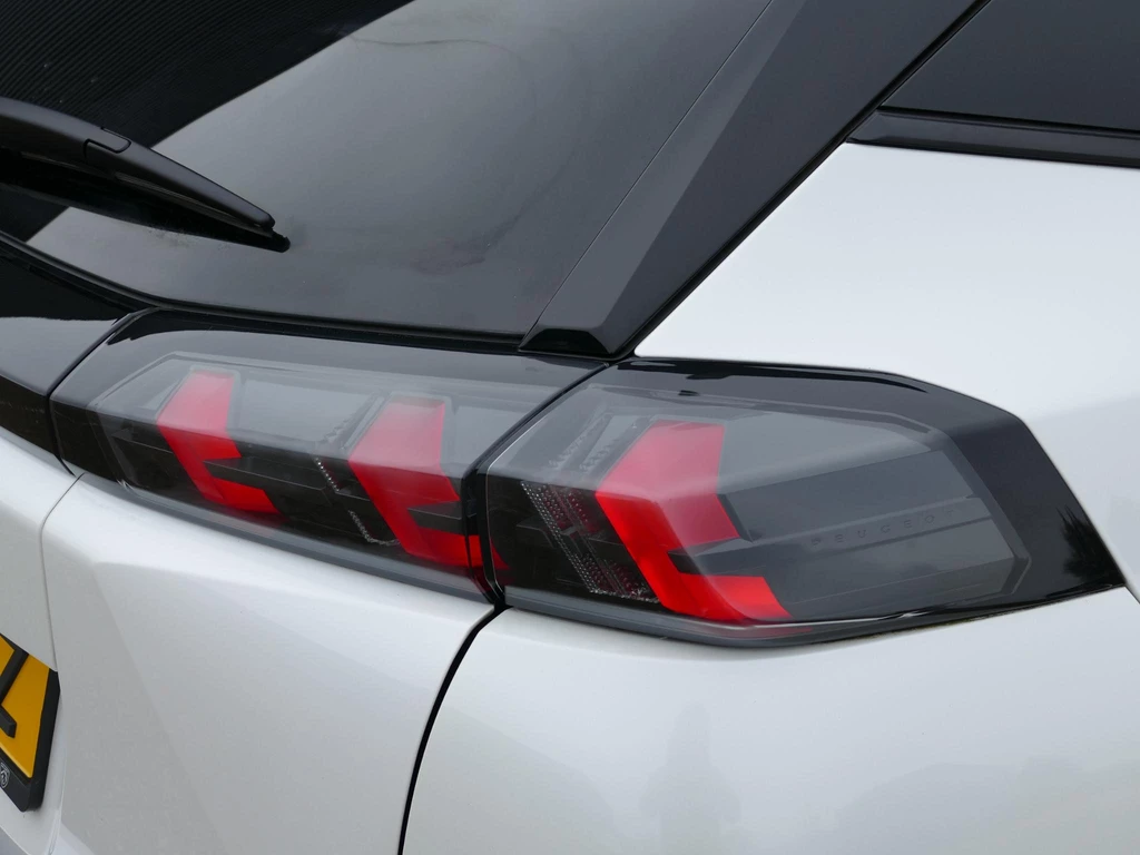 Peugeot e-2008 – foto 29