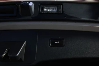 Porsche Cayenne – thumbnail 37