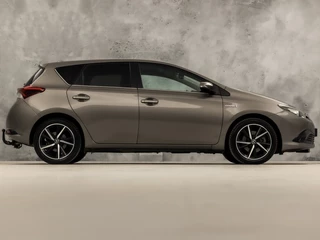 Toyota Auris – thumbnail 7