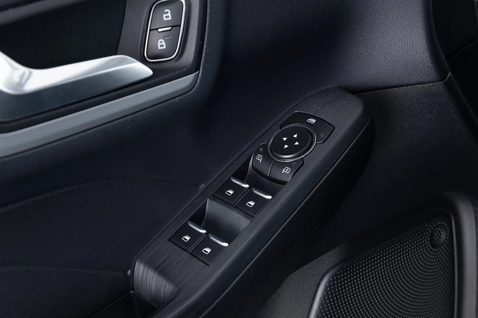 Ford Kuga – foto 12