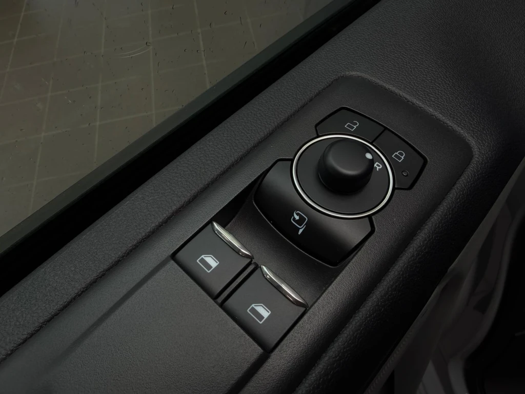 Ford Tourneo Connect – foto 28