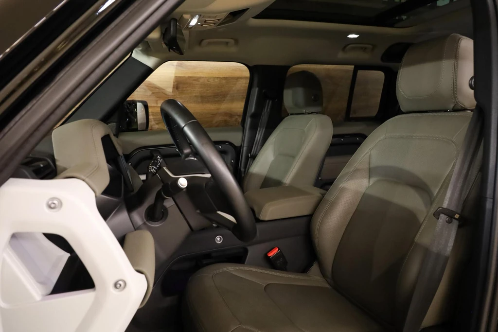 Land Rover Defender – foto 12