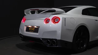 Nissan GT-R – thumbnail 5