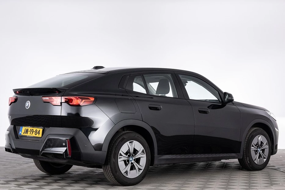 BMW iX2 – foto 6