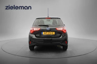 Toyota Yaris – thumbnail 4