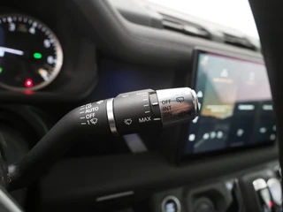 Land Rover Defender – thumbnail 25