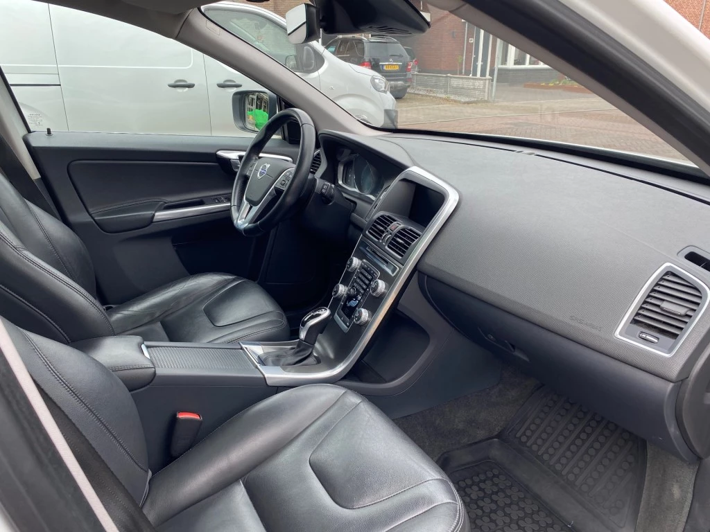Volvo XC60 – foto 6
