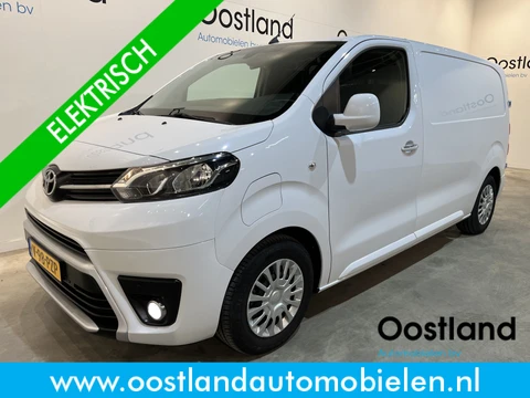 Toyota ProAce Electric Worker Professional L2 Extra Range 75 kWh / 100% Elektrisch !! / Airco / Cruise Control / CarPlay / Camera / Navigatie / 3-Zits / 15.900 KM !!