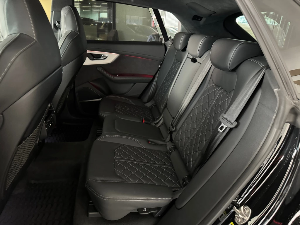 Audi Q8 – foto 15