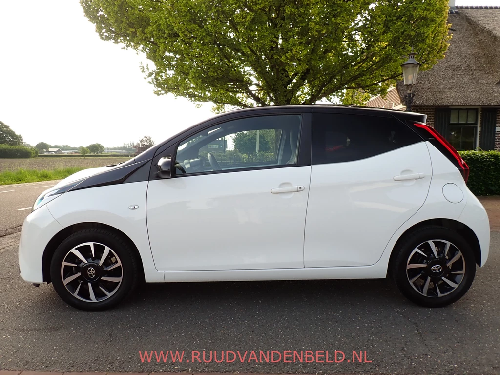 Toyota Aygo – foto 2
