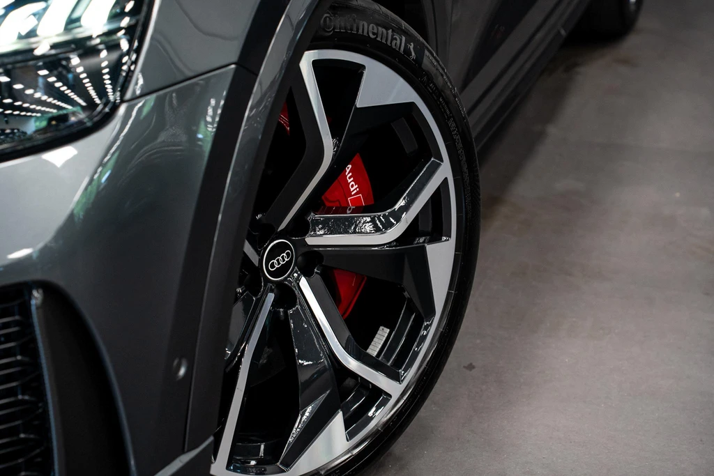 Audi RSQ8 – foto 16