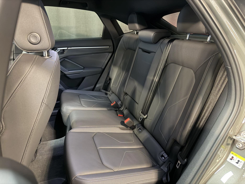 Audi Q3 – foto 36