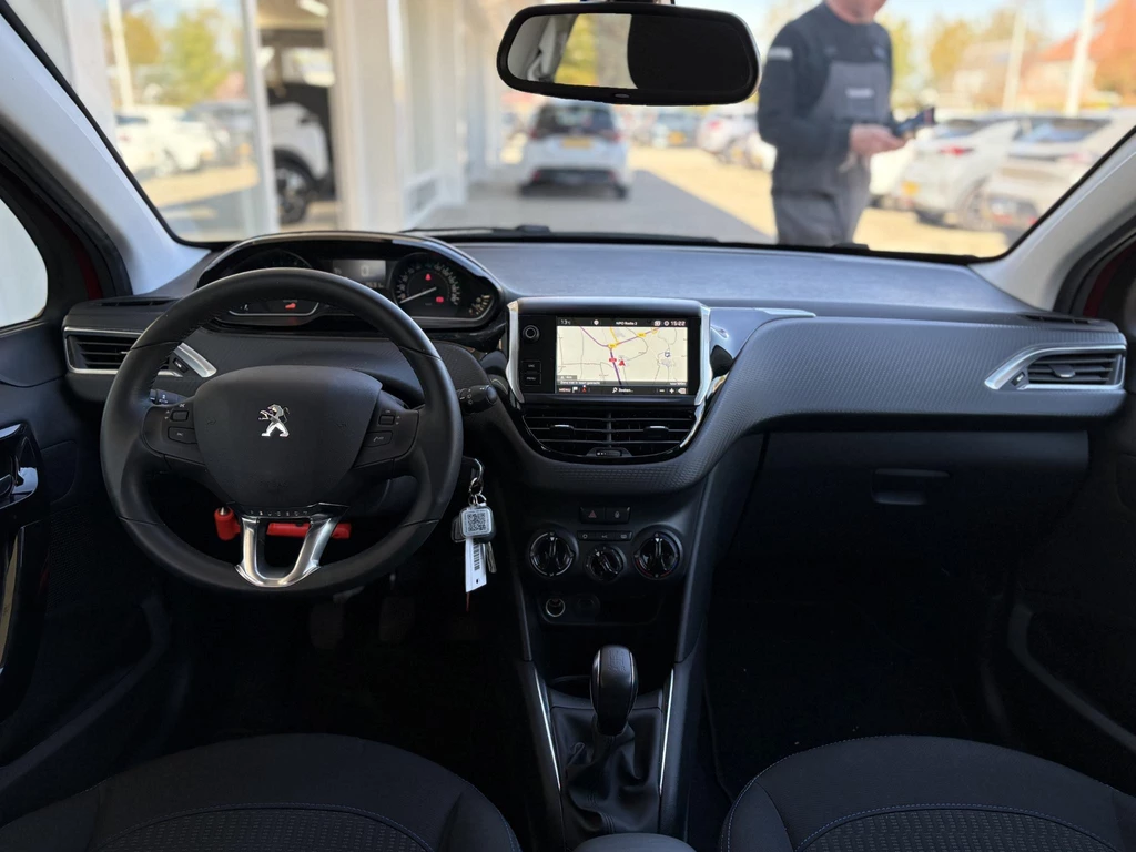 Peugeot 208 – foto 8