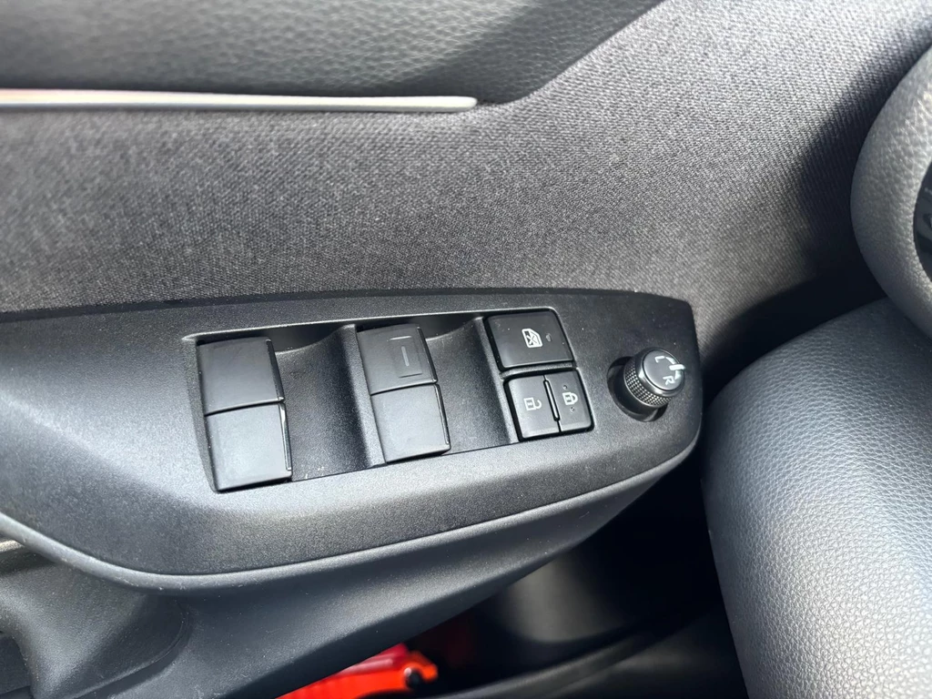 Mazda 2 Hybrid – foto 12